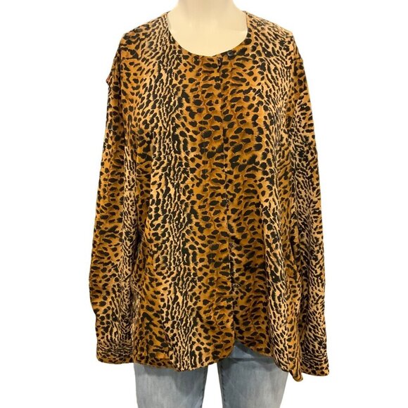 Bedford Fair Lifestyles Leopard Print Women's long sleeve button down front - Picture 1 of 8